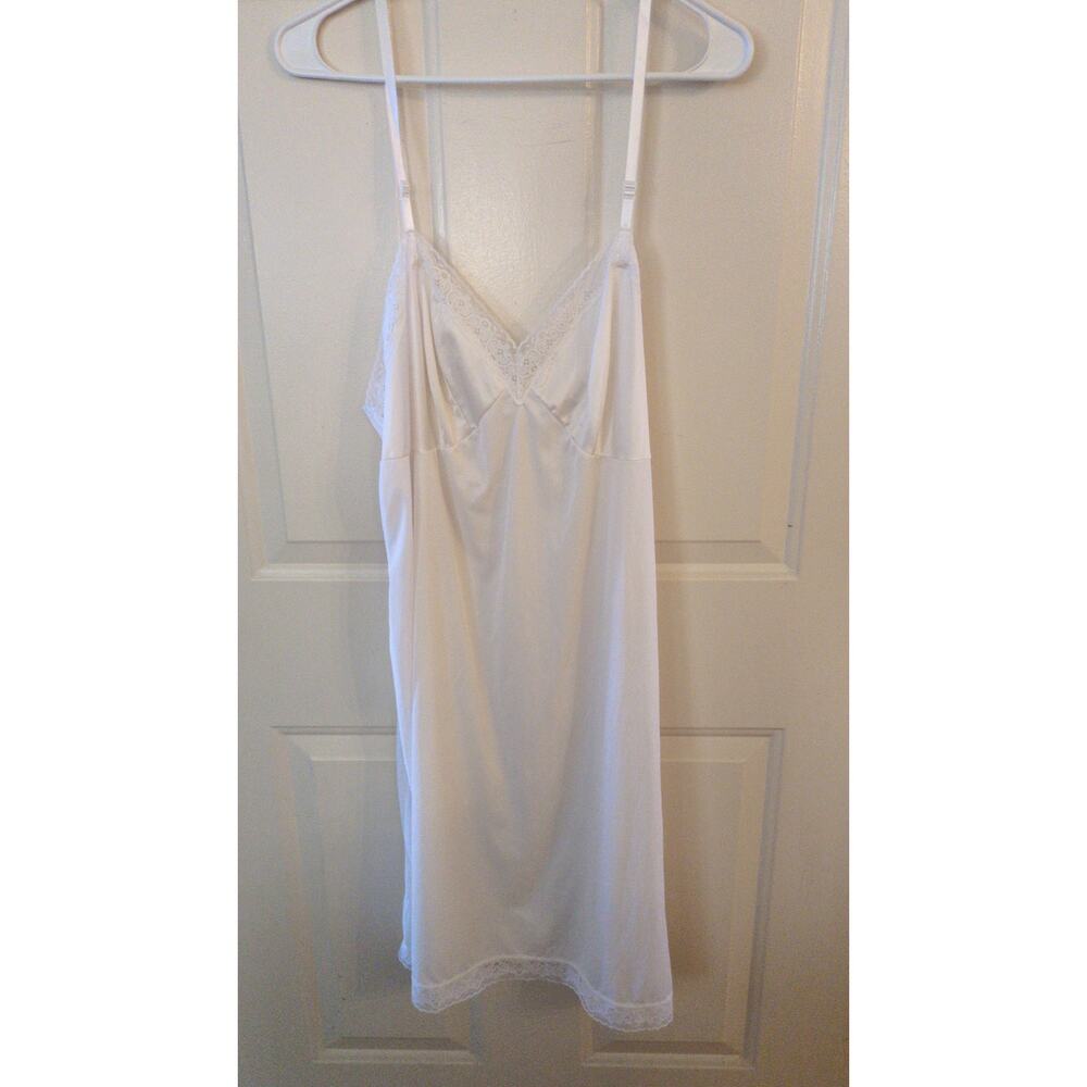 Vintage Gillian & Omalley White Y2K Lace Trimmed Nighty Short Gown, 2XL Romantic
